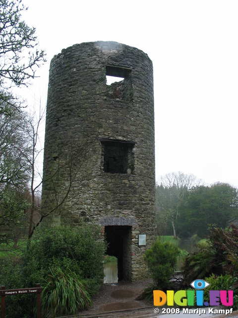 24804 Round lookout tower